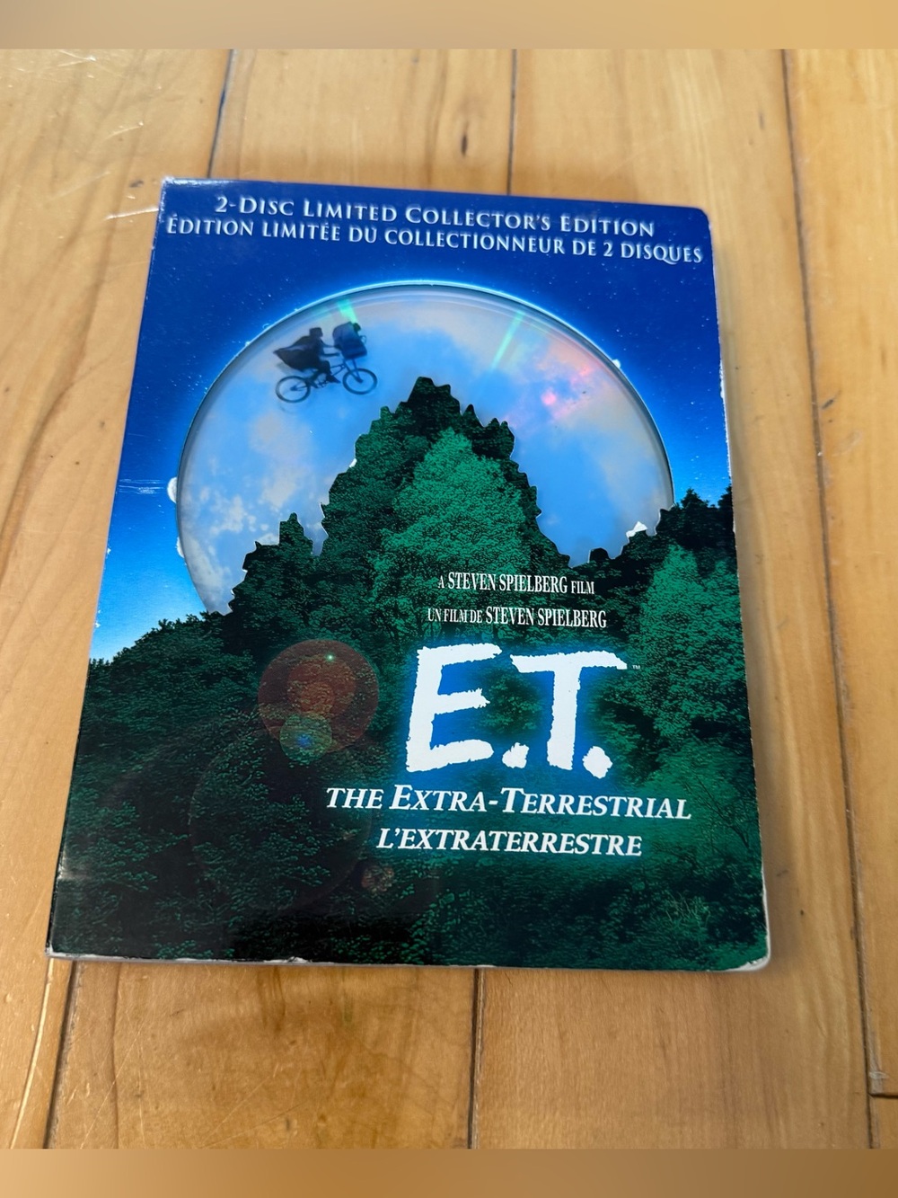 E.T. The Extra-Terrestrial 2-Disc Limited Collector's Edition Blu-ray - Blue